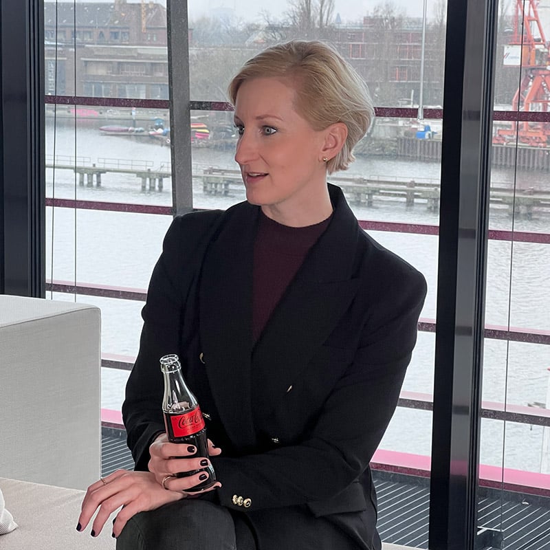 Frauen in Führungspositionen bei Coca-Cola: Kathrin Flohr ist seit 2021 Geschäftsführerin People &amp;amp;amp;amp;amp; Culture