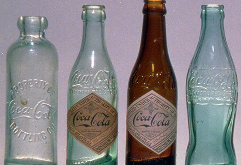 Coca-Cola Flaschen aus Glas: Design-Veränderungen im Laufe der Zeit